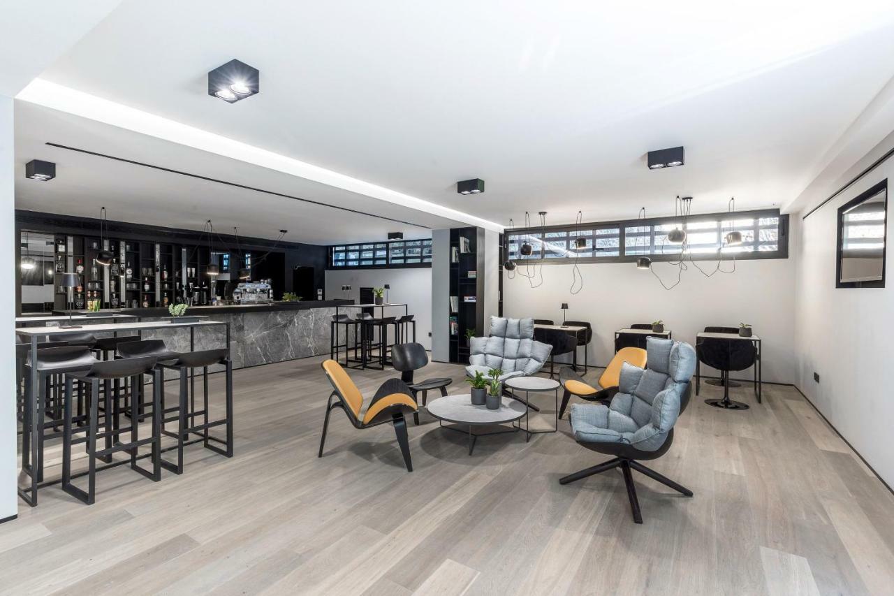 The Duke Boutique Suites Aten Exteriör bild